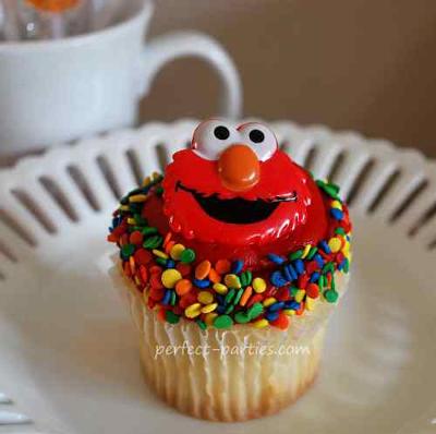 Elmo Birthday Cakes on Rings And Sprinkles To Match The Colors You Selected For Your Party