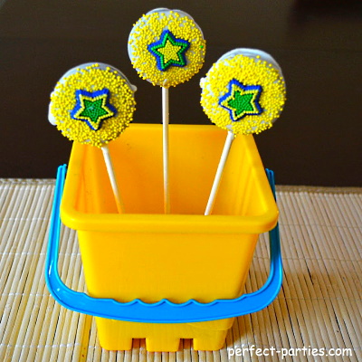 Oreo pops using cake decorations.